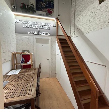 Airbhouse Private Rooms & Apartments Sevilha Exterior foto