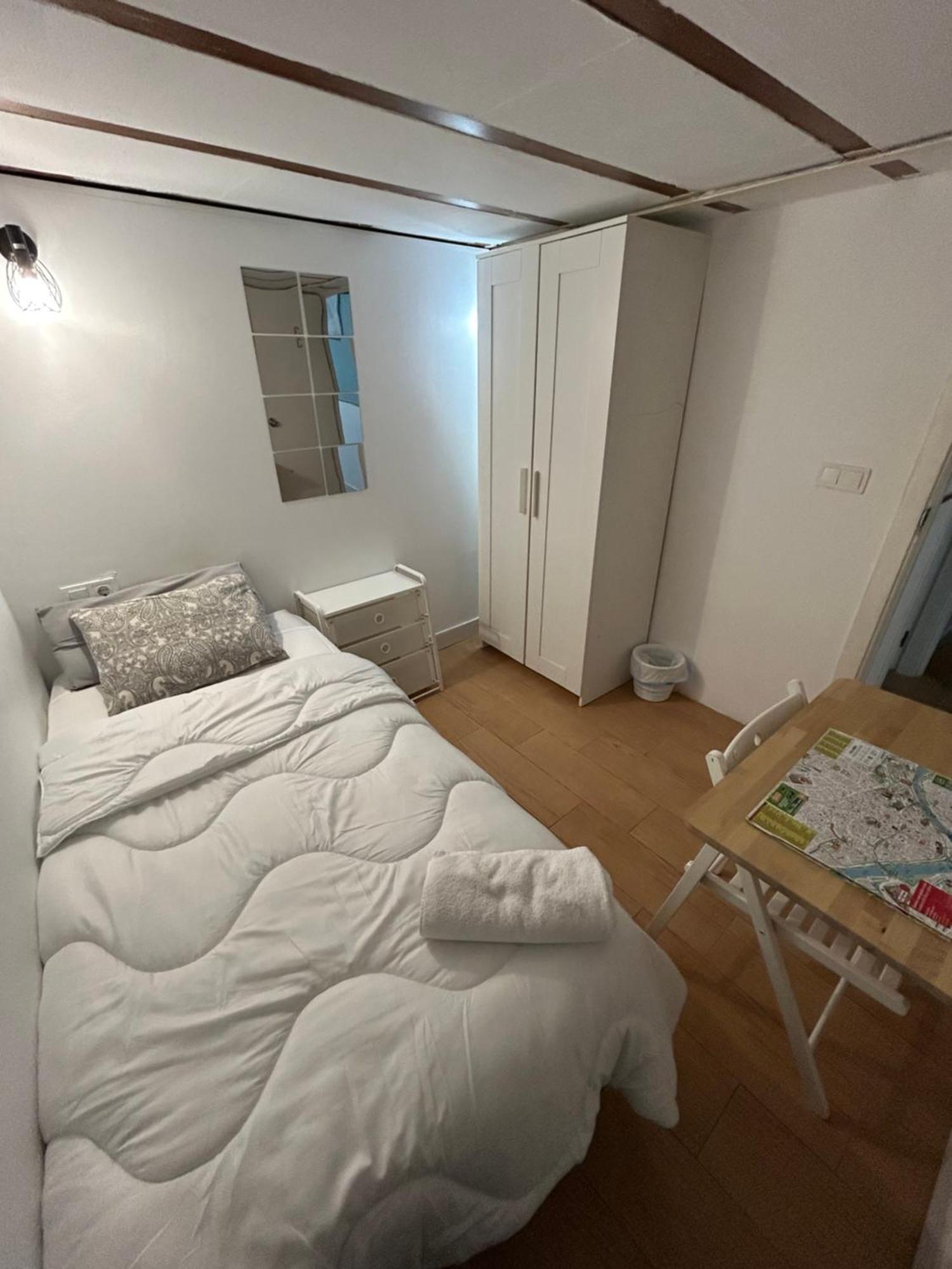 Airbhouse Private Rooms & Apartments Sevilha Exterior foto